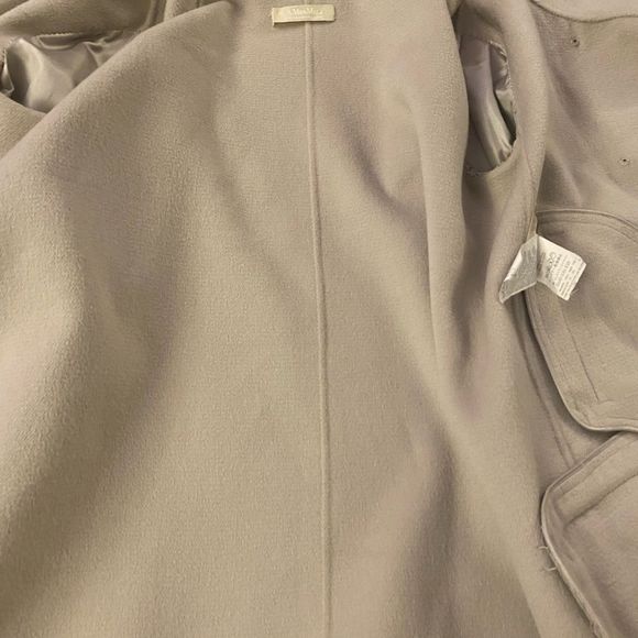 MaxMara Cream Trench Coat with Hood - Picture 10 of 13